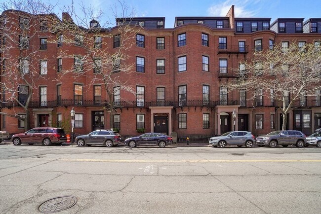 Building Photo - 27 Bowdoin St
