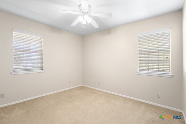 Building Photo - 203 US-87