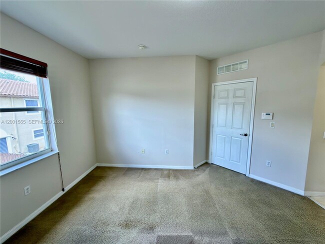 Building Photo - 14110 SW 51st Ct