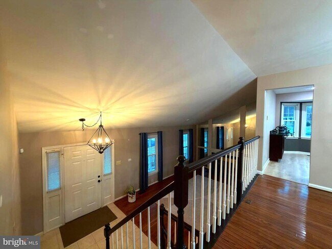 Building Photo - 7684 Green Garland Dr