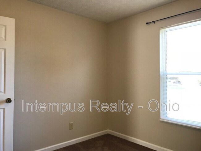 Building Photo - 129 Lofton Cir