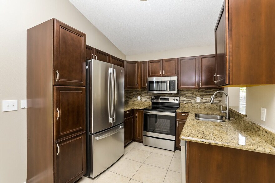 Building Photo - 1206 Sheeler Hills Dr