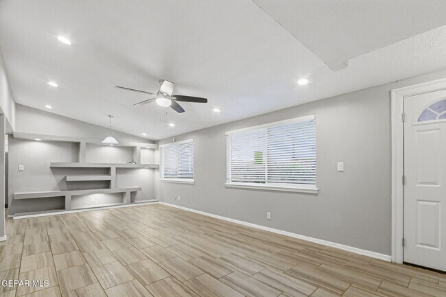 Building Photo - 10164 Dunbarton Dr