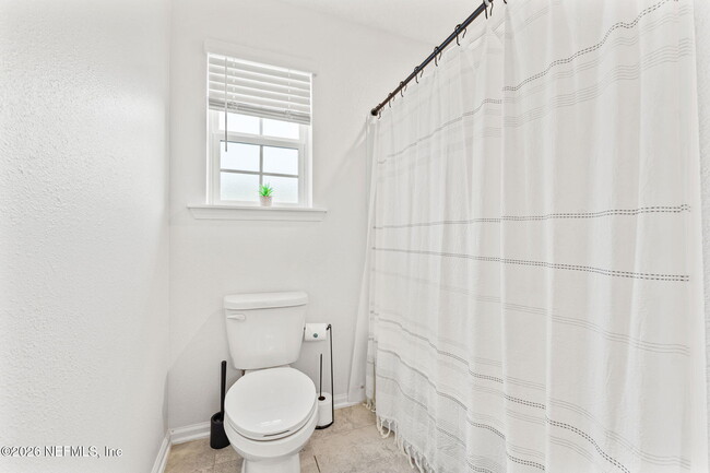 Building Photo - 611 Watervale Dr