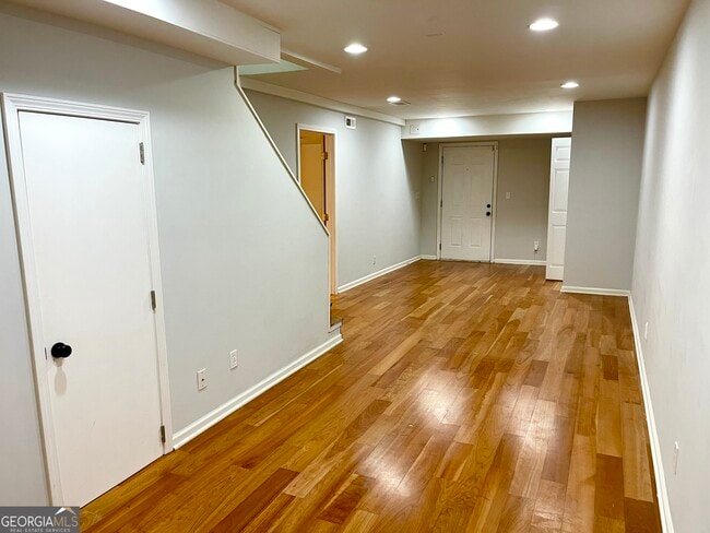 Building Photo - 4059 Charleston Ct SE