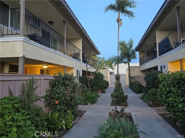 Building Photo - 12310 La Pomelo Rd