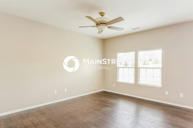Building Photo - 4 Bedroom Pet-Friendly Home in Clayton, NC...