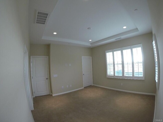 Building Photo - 2bd/2.5ba two car garage end unit condo in Orchard Hill Irvine for rent