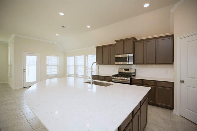 Building Photo - 10702 Balivcar Ct