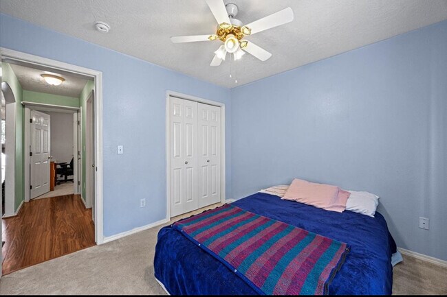 Building Photo - 803 Coopers Ct