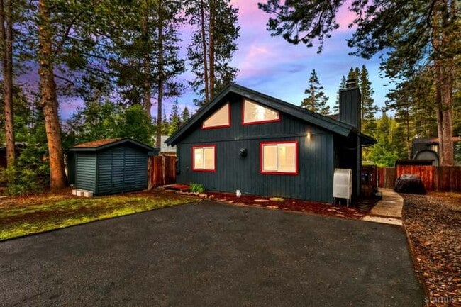 Primary Photo - 1617 Cree St