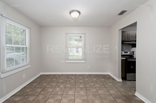 Building Photo - Cozy, Updated 3-Bedroom Home with a Shady Yard!