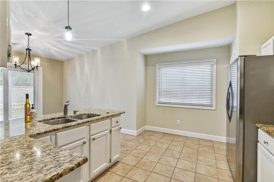 Building Photo - 4660 Hanstedt Trce