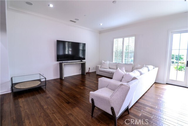 Building Photo - 37 View Terrace