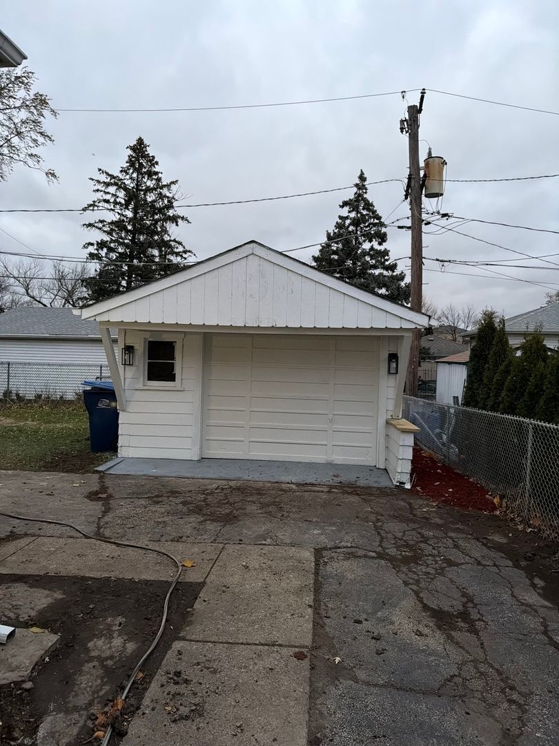 Building Photo - 5610 Bohlander Ave