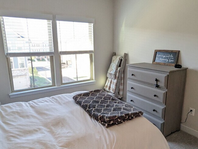 Building Photo - Gorgeous Newer Construction Home (2022) in...