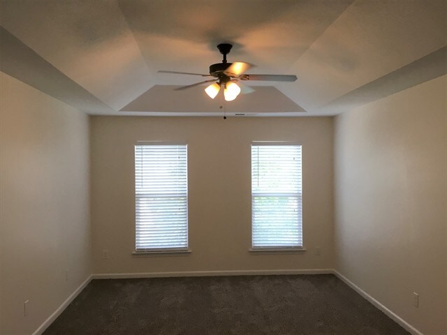 Building Photo - 1015 Farmingham Ln