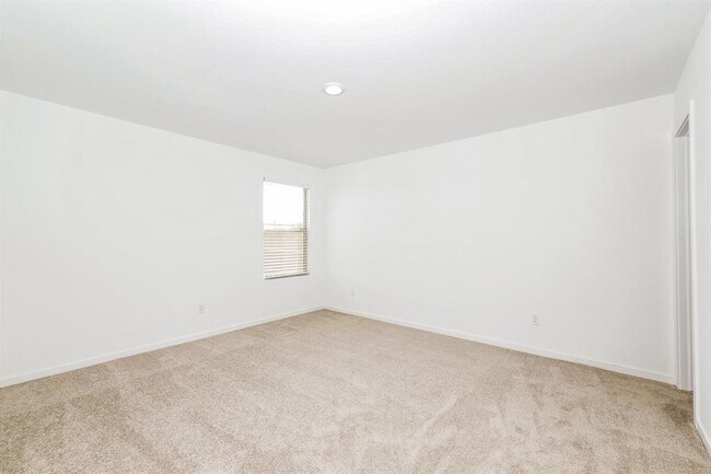 Building Photo - 12508 Huntington Rdg Wy