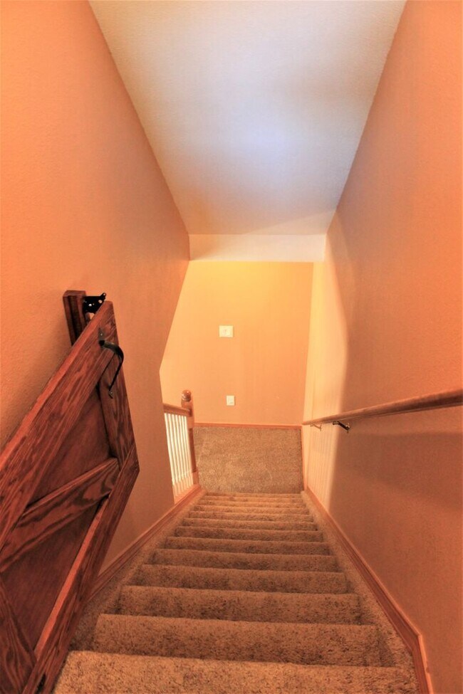 Building Photo - 6663 Camino Del Rey