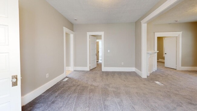 Building Photo - 2053 W.99th