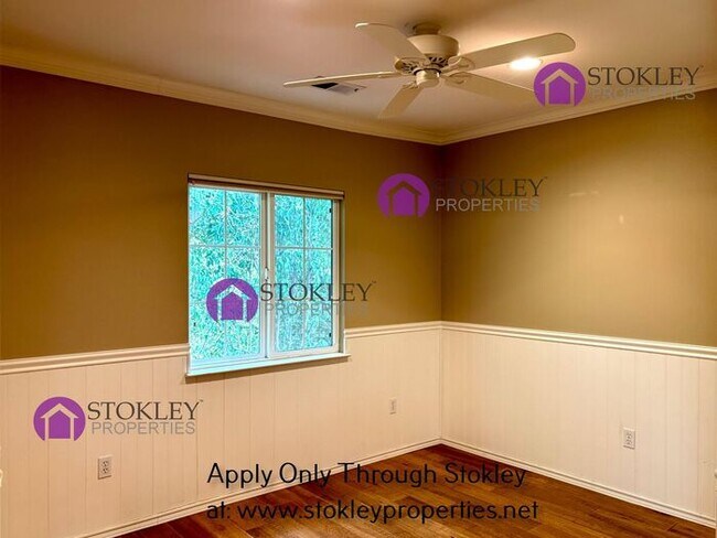 Building Photo - 2494 Westcliffe Ln