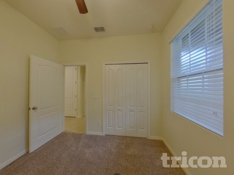 Building Photo - 697 Preakness Cir