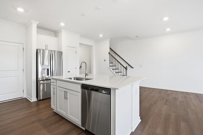 Building Photo - BEAUTIFUL AND READY FOR YOU- NICE TOWNHOME IN ANGIER, NC