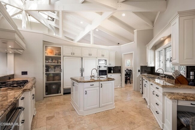 Building Photo - 4525 Rayburn St