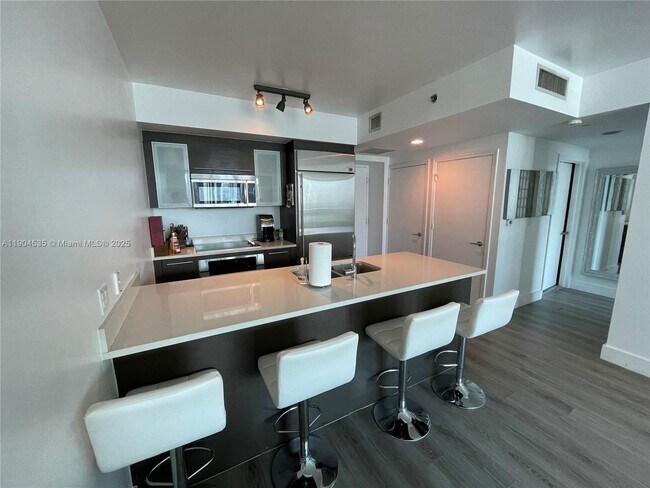 Primary Photo - 55 SE 6th St