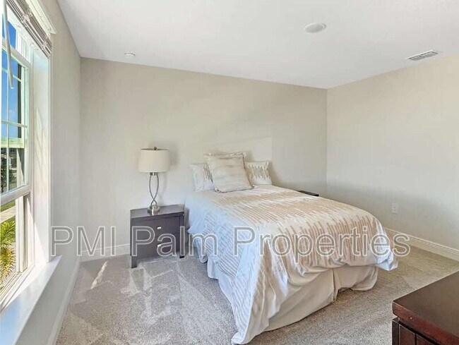 Building Photo - 9399 Serapis Wy