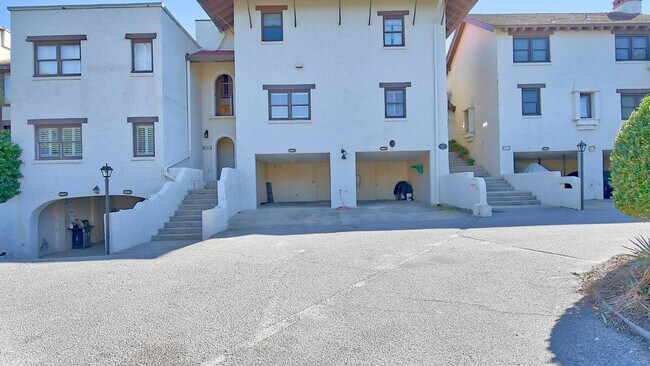 Building Photo - 409 Debordieu Blvd