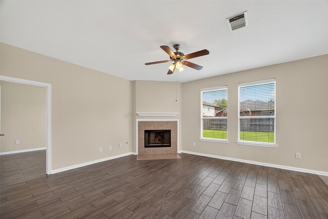 Building Photo - 2711 Shallow Falls Ct