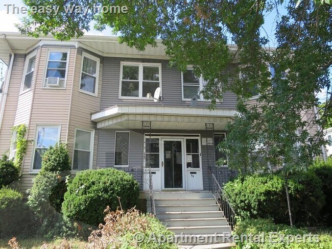 Building Photo - 55 Marion St