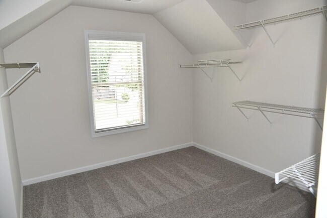 Building Photo - 1365 Slate Bend Dr