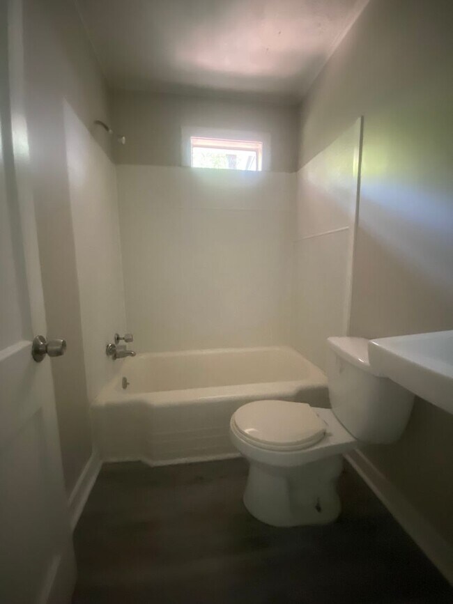 Building Photo - ***AVAILABLE NOW***2 or 3 Bedroom / 1 Bathroom Home for Rent Near Ft. Benning in Columbus, GA