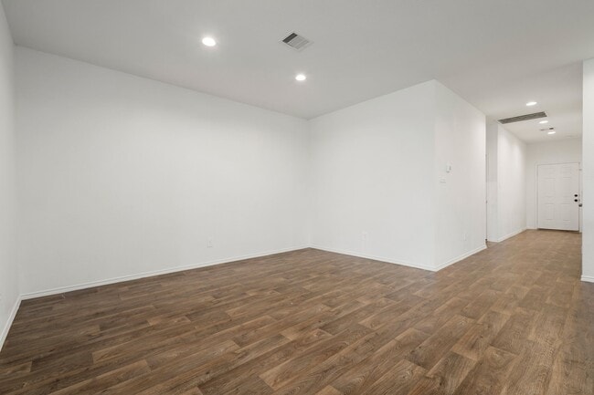 Building Photo - 16011 Mersmann Rdg Ln