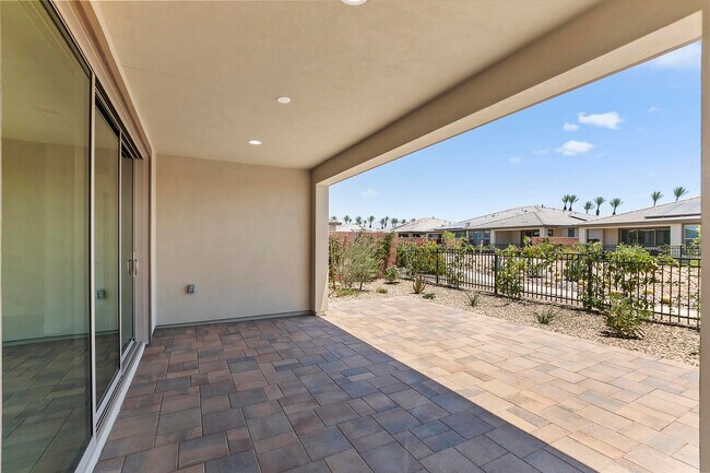 Building Photo - 51600 Sidewinder Dr