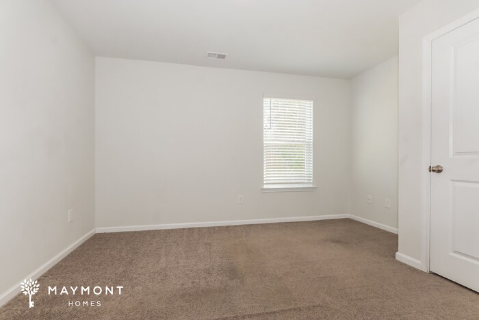 Building Photo - 523 Sugar Pne Dr