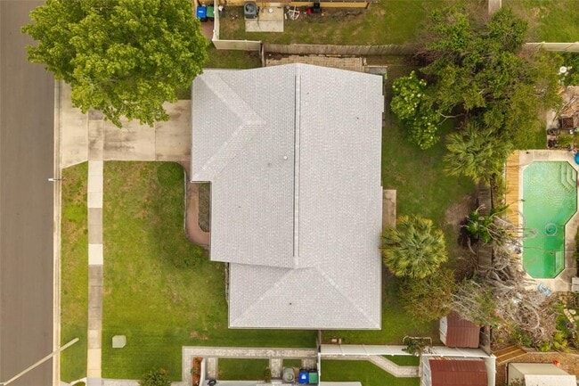 Building Photo - 12136 Shallot St