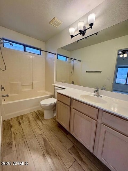 Building Photo - 1637 E Alicia Dr