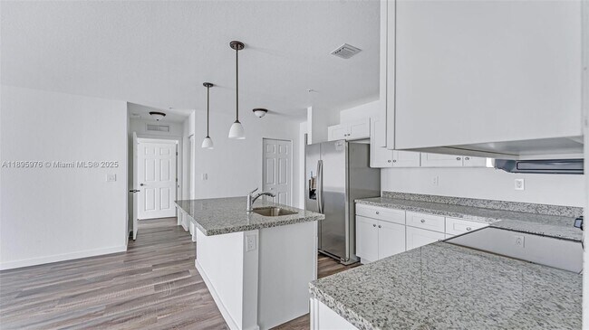 Building Photo - 13370 SW 251st Terrace