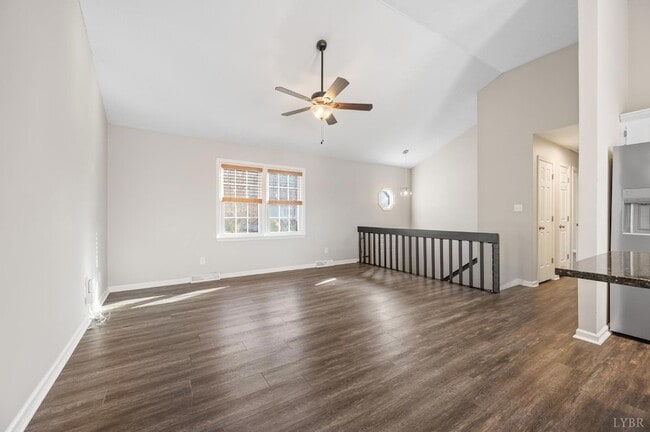 Building Photo - 117 Settlement Dr