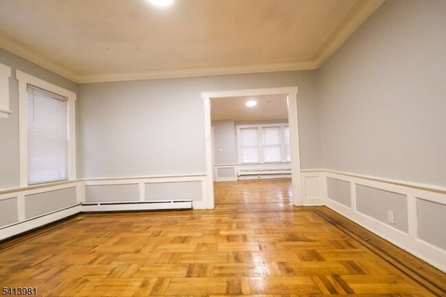 Building Photo - 19 Poe Ave