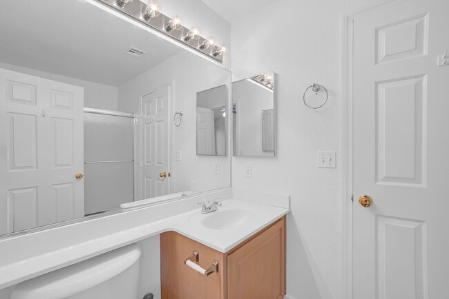 Building Photo - MOVE-IN READY SINGLE-STORY 4-BEDROOM 3-CAR GARAGE HOME IN HENDERSON!