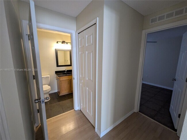 Building Photo - 78 Pine Grove Dr