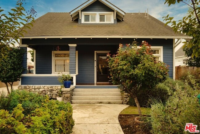 Primary Photo - 3210 Manitou Ave