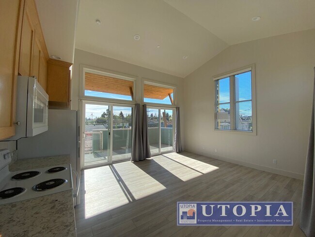 Building Photo - Newly Built 3Bd/2Ba Townhouse Style Home w...