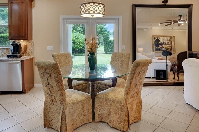 Building Photo - 124 Spring Glen Dr