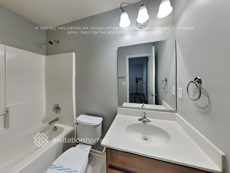 Building Photo - 1220 Brough Hall Dr