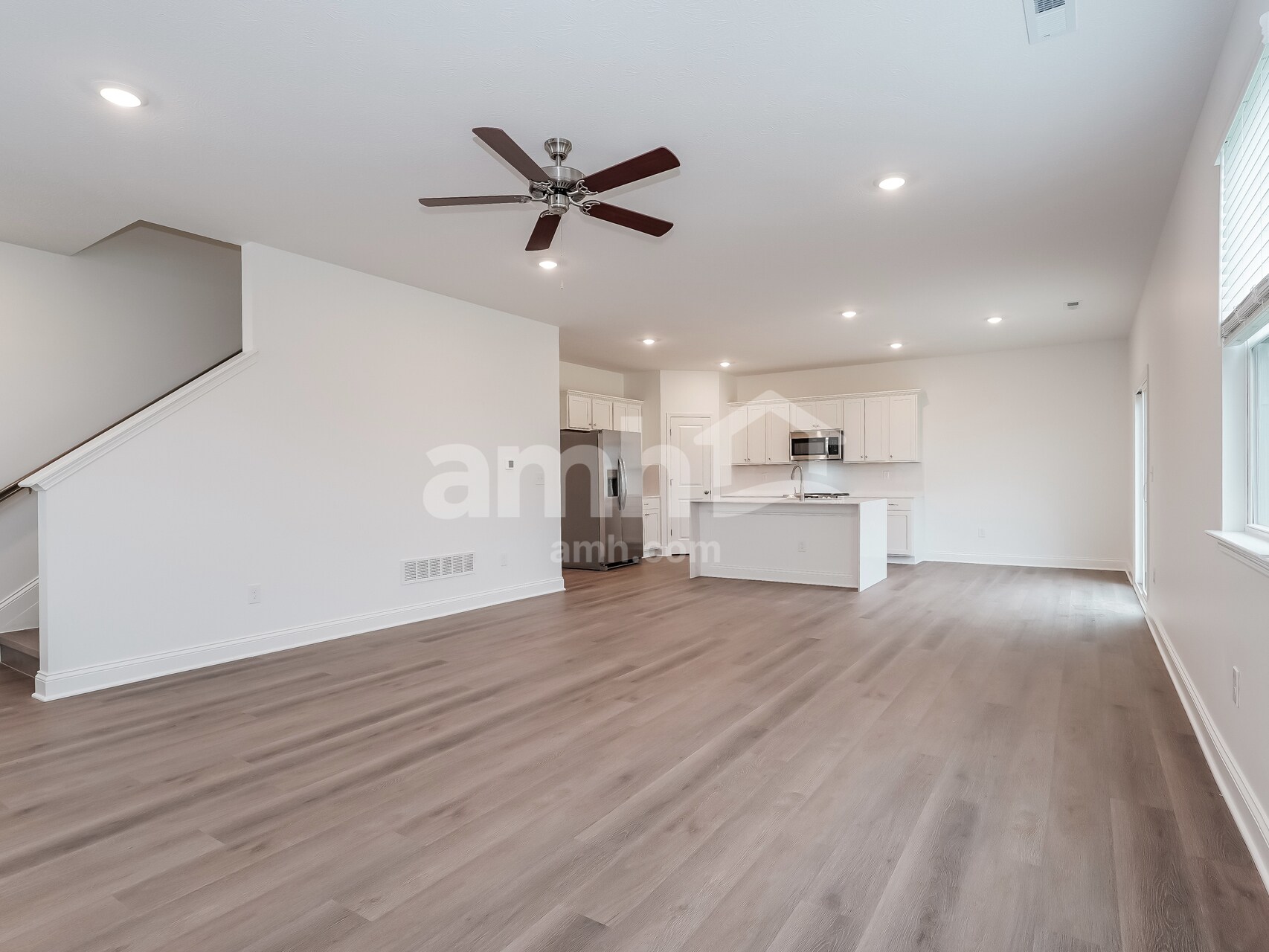 Building Photo - 406 Golden Maple Pl